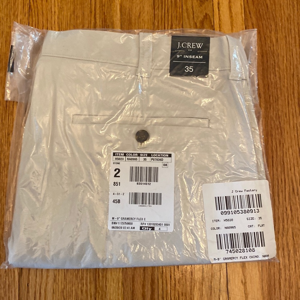 COPY - J. Crew Mens Chino shorts 9”